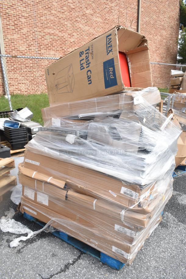 Pallet of 31 new scratch and dent items, including Metro SW40K3 SmartWall, Duraloc Tool Holder, WST1806Y Cart.