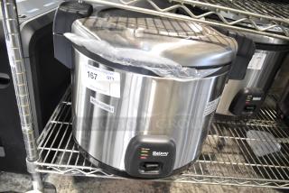 BRAND NEW SCRATCH AND DENT! 2024 Galaxy 177RCSG60 Countertop 60 Cup (30 Cup Raw) Electric Rice Cooker / Warmer. 120 Volts, 1 Phase.