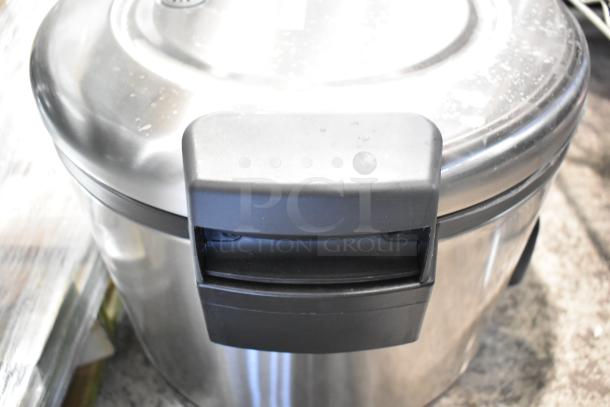 BRAND NEW 2024 Galaxy 177RCSG60 60 Cup Electric Rice Cooker, scratch and dent, 120V, 1 Phase, stainless steel exterior.