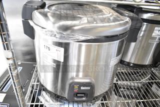 BRAND NEW SCRATCH AND DENT! 2024 Galaxy 177RCSG60 Countertop 60 Cup (30 Cup Raw) Electric Rice Cooker / Warmer. 120 Volts, 1 Phase.