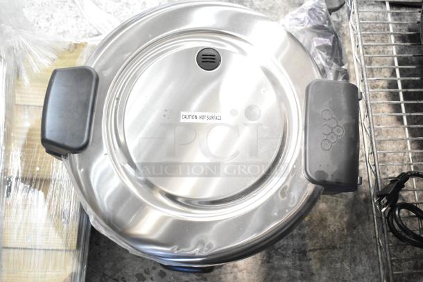 BRAND NEW 2024 Galaxy 177RCSG60 60 Cup Rice Cooker/Warmer, 120V, countertop design, "CAUTION: HOT SURFACE" label, minor scratches.