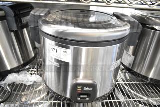 BRAND NEW SCRATCH AND DENT! 2024 Galaxy 177RCSG60 Countertop 60 Cup (30 Cup Raw) Electric Rice Cooker / Warmer. 120 Volts, 1 Phase.