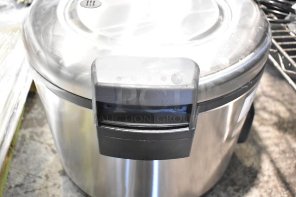 Brand new Galaxy 177RCSG60 Rice Cooker, 60-cup capacity, electric, 2024 model. Scratch and dent condition.