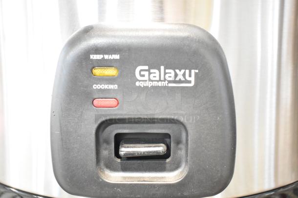 Brand new 2024 Galaxy 177RCSG60 60-cup electric rice cooker/warmer, scratch and dent condition, keep warm and cooking indicators.