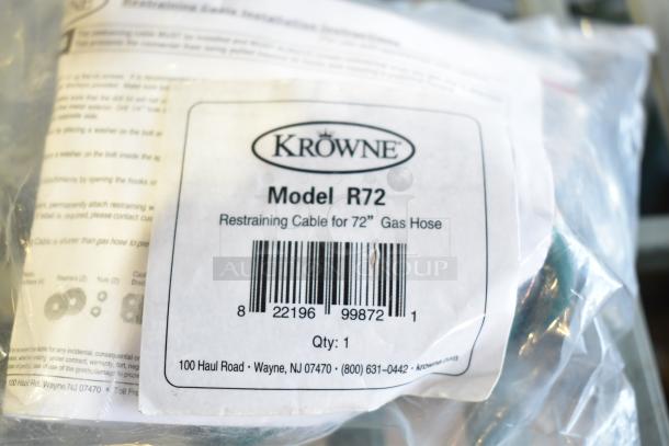 BRAND NEW Krowne M5072K 72" mobile gas connector hose kit, 1/2", Model R72 label, minor scratches, restraining cable included.