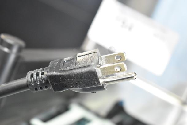 BRAND NEW Bunn 39900.0006 SmartWAVE Coffee Brewer, 120V, 1 Phase; scratch and dent condition shown.