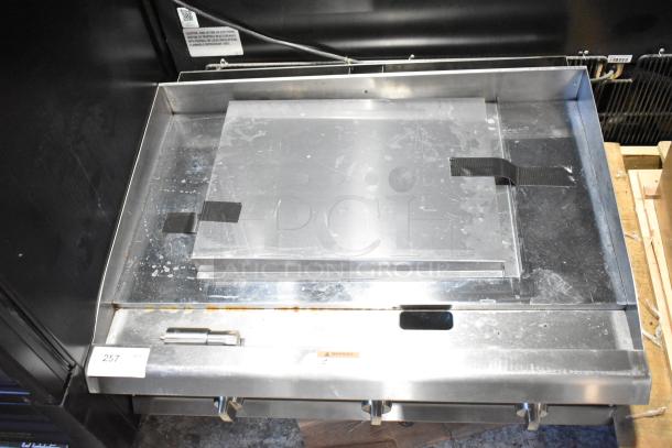 BRAND NEW Cooking Performance Group 36" 3-Burner Chrome Plated Griddle. 90,000 BTU, scratch and dent condition.