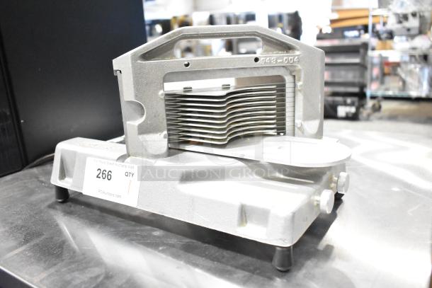 Tomato Saber Countertop Tomato Slicer, durable metal, sharp blades for precise slicing, excellent condition, auction lot 266 tag.