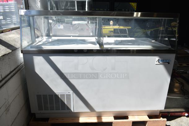 Avantco 178CPW68HC Commercial Ice Cream Dipping Cabinet, 67 3/4", 12 tub capacity, white, 115V, 1 phase, in good condition.