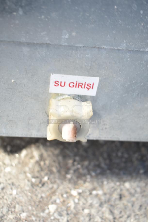 Empero EMP.PFE4-U convection oven water inlet detail with "Su Girişi" label, 208 Volts, commercial use.