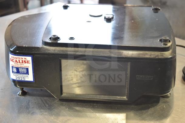 2017 Hobart HTi-7LH26 commercial scale in good condition, countertop model. Tested and working. Label indicates inspection date of 2025.