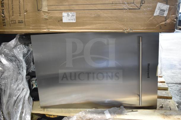 Honeywell HDS18SS 18" dishwasher, stainless steel finish, 8 place settings, 6 programs, 115V, Energy Star, new scratch and dent.
