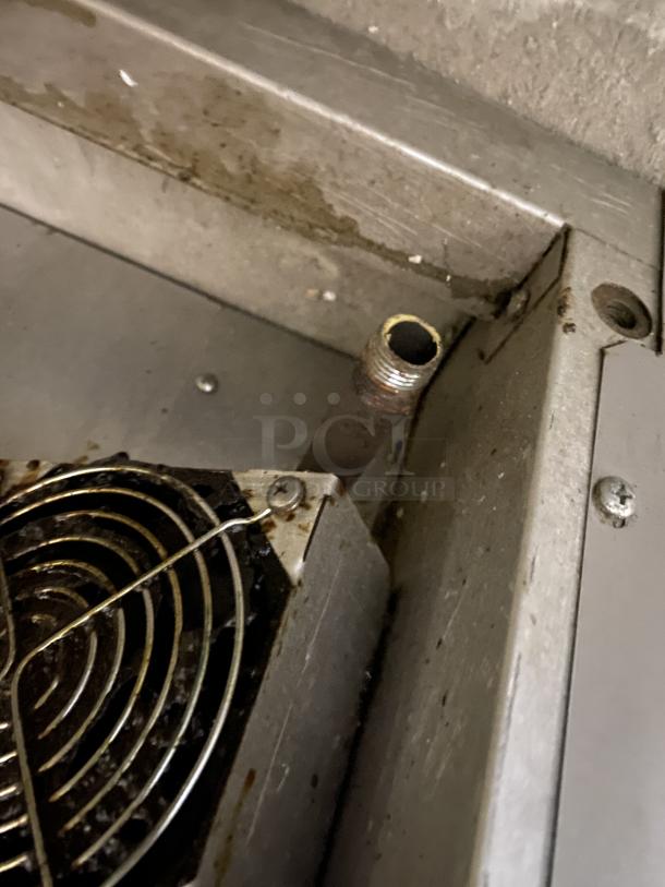 Blodgett commercial stainless steel convection oven, single stack, with thermostatic control and wired oven rack.