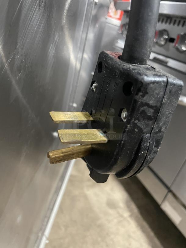 Carter Hoffmann CC345 commercial heating cabinet, stainless steel, on casters, 208V plug, SN 367840-052003.