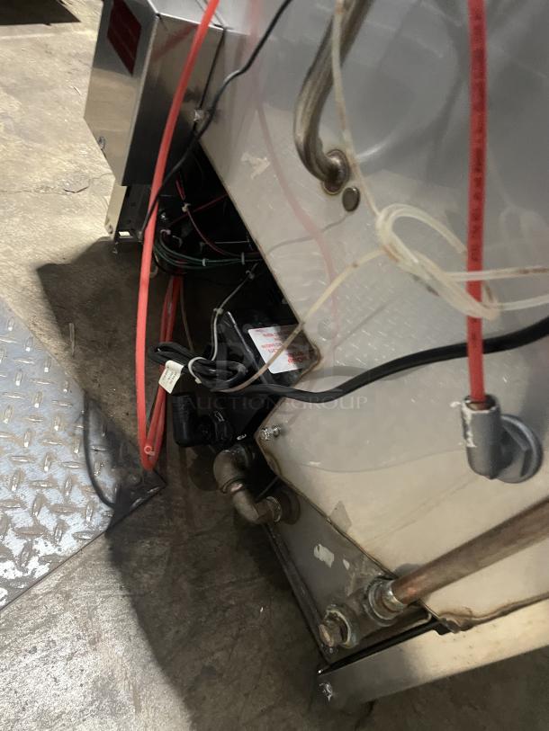 Jackson Avengerht commercial stainless steel under-counter dishwasher, high-temp model, with dish rack, 208/230V 1 Phase.