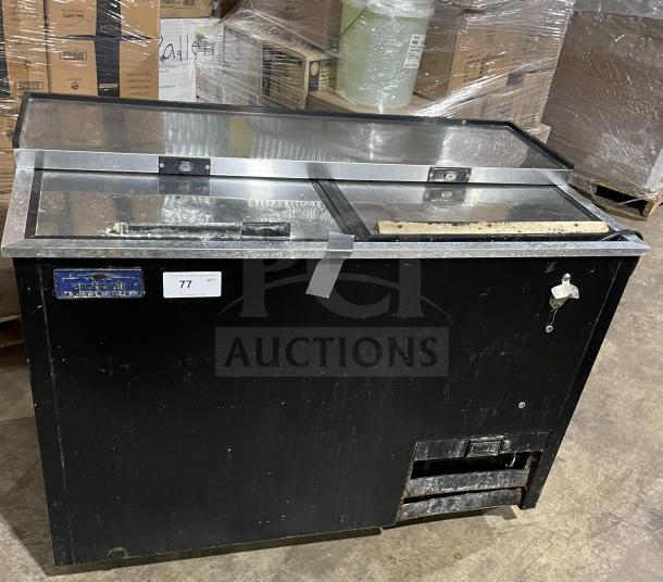 Arctic Air AUB50RZ stainless steel bottle cooler with dual lids, model H20039388. Used condition, on casters, 115V, 60HZ.