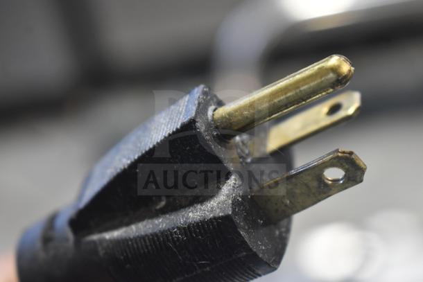 Close-up of a power plug compatible with Stoelting F131-38I2-SAMS ice cream machine, 208/240 volts, 1 phase.