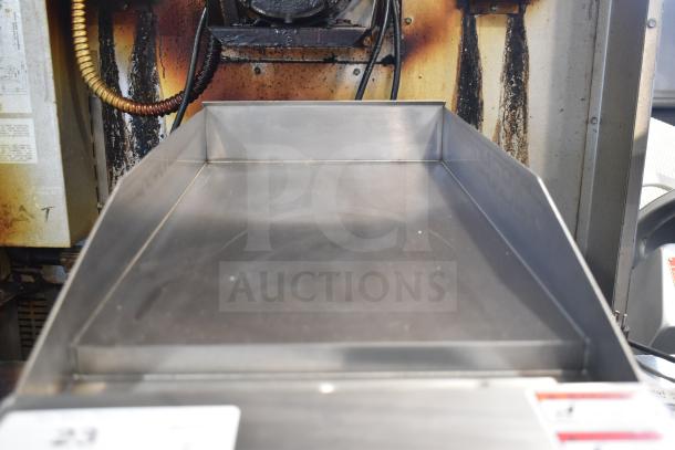 Vollrath GGMDM-12 12" countertop griddle, medium-duty, stainless steel, 28,000 BTU, manual controls, used condition.