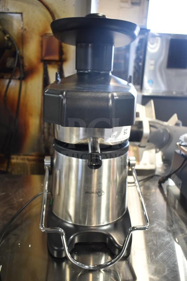 Brand new AvaMix 928JE700 Juice Extractor, 2025 model. Stainless steel, continuous feed with pulp ejection. 120 Volts, 1 Phase.