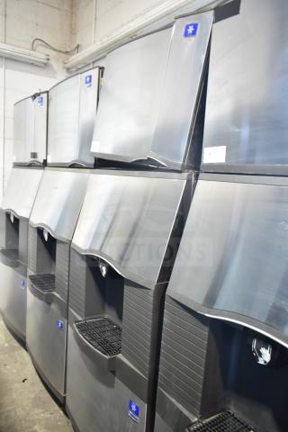 Manitowoc commercial ice machine head on Manitowoc hotel ice dispenser, 115 volts, 1 phase, stainless steel, excellent condition.