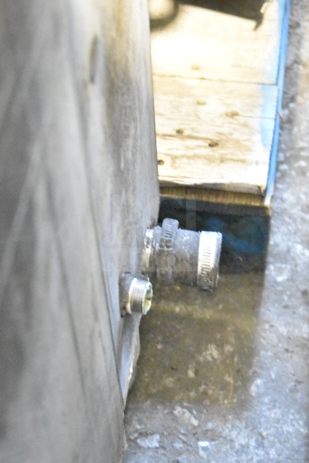 2018 Alto Shaam CTP10-10EVH combi oven connector detail, 208/240V, 3 phase, stainless steel, commercial use.