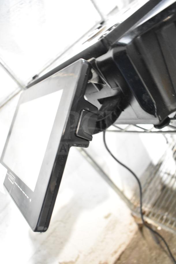 Hobart HTi-7LH4W commercial countertop food portioning scale, tested working, no power cord, 120/208-240V, 1 phase.