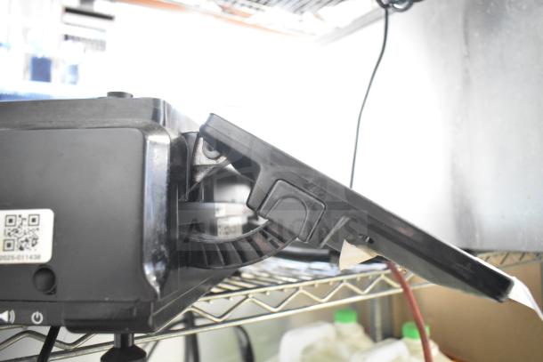 2025 Hobart HTi-7LH4W commercial scale, tested, no power cord, QR code visible, 120/208-240V, 1 Phase.