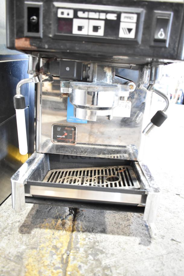 Unic Phoenix commercial countertop single group espresso machine with steam wand. Used condition, runs on 115 volts, 1 phase.