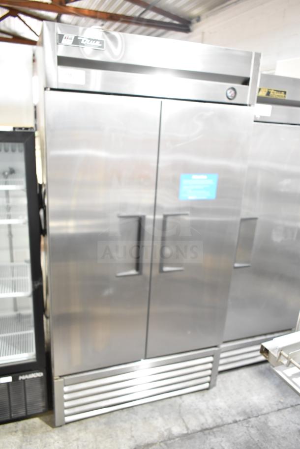2016 True T-35 commercial cooler, stainless steel, two doors, 115V, 1 phase, excellent condition, model T-35 visible.