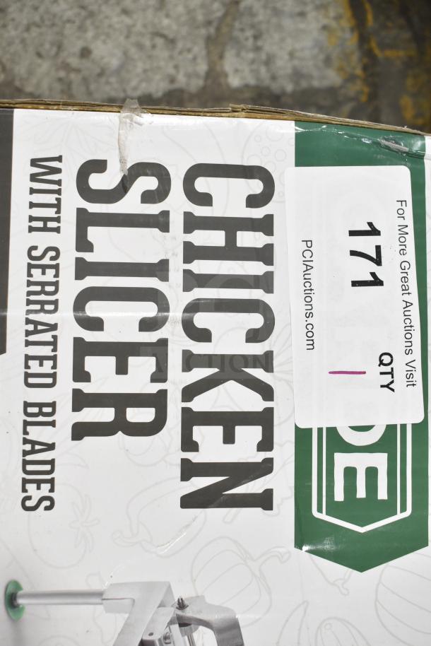 Brand new, scratch and dent Garde CHKSLC14 1/4" serrated blade chicken slicer. Packaging shows minor scratches.