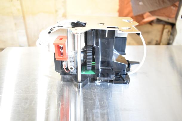 Brand new Avantco 177CHSME32IM espresso group motor drive, model BU50583.0501. Scratch and dent condition.