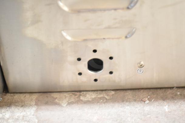 Avantco 177EG30N electric griddle, new scratch and dent condition, stainless steel, 30" countertop model, 208/240V.