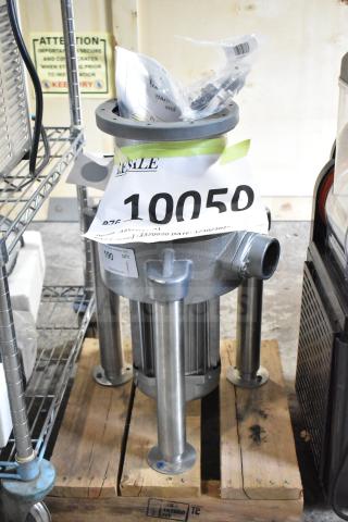 Brand new Hobart FD4/150-1 commercial garbage disposer on pallet, adjustable flanged feet, 1.5 hp, scratch and dent.