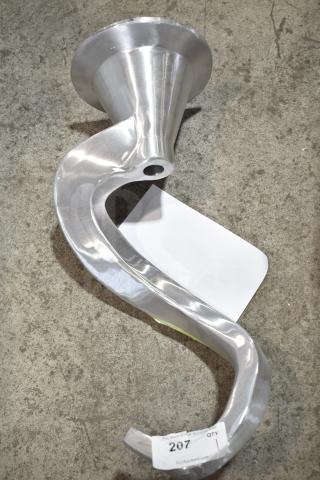 Alt text: 

Brand new 190HCM140DH dough hook for 140 qt. bowls. Scratch and dent condition, durable metal construction, auction tag visible.