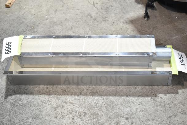 Two brand new Vulcan infrared burners, models 00-414754-00003 and 00-944489-00030, with minor scratches.