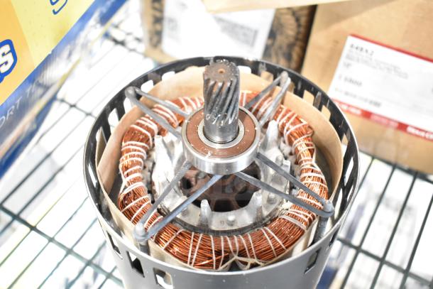 BRAND NEW SCRATCH AND DENT Marathon 5KH33JNA980AX Motor, 110-115V, 1 Phase, copper winding visible, no tags.