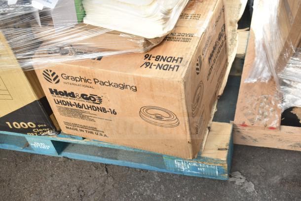 Box labeled Graphic Packaging International, Hold&Go, LHDN-16/LHDNB-16. Contains cups. Made in USA.