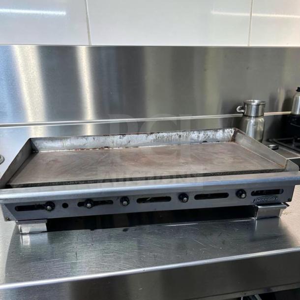 Imperial ITG-60 gas griddle, 60", 1" steel plate, thermostatic controls, superior condition, fully tested, natural gas.