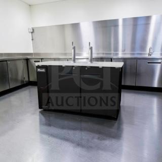 Migali C-DD60-2-HC kegerator, 60" direct draw beer dispenser, 2 doors, outstanding condition, commercial grade.