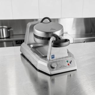 Waring WW180X Commercial Belgian Waffle Maker, single grid, 120V, heavy duty, prime condition, fully tested, NSF certified.