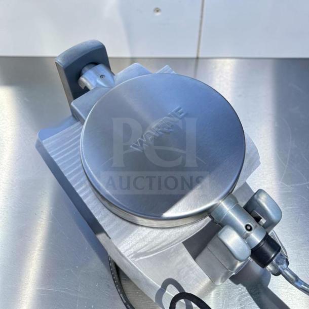 Waring WW180X Belgian Waffle Maker, single grid, 120V, heavy-duty, exceptional condition, fully tested, model WAR-S-WAF-0894.