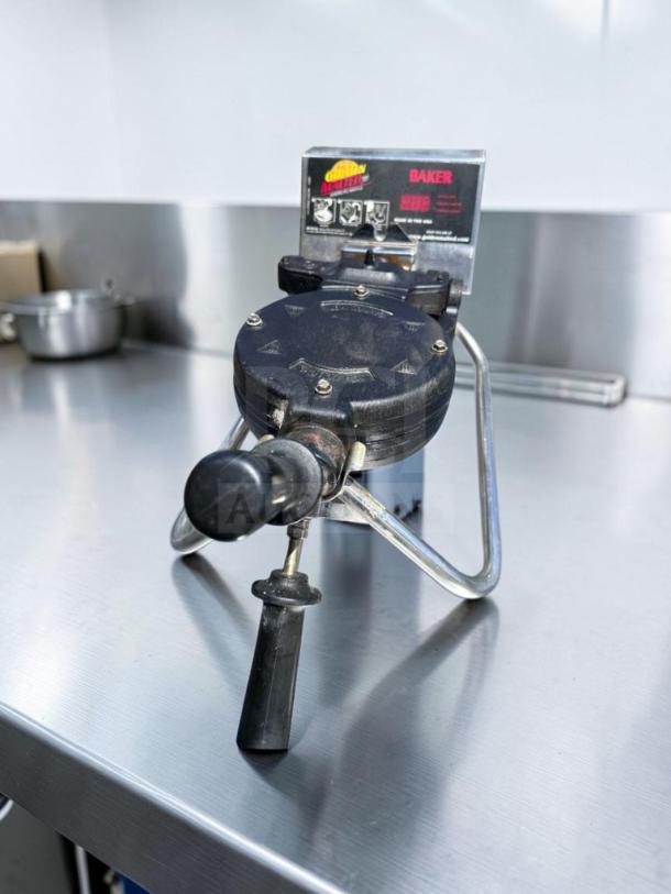 Golden Malted RT-P Commercial Waffle Maker, cast iron plates, built-in timer, outstanding condition, 120V, made in USA.