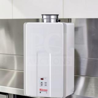 Rinnai V75iN tankless water heater, 7.5 GPM, 180,000 BTU, natural gas, indoor use, high efficiency, exceptional condition.