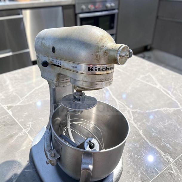 KitchenAid Pro 500 Series 5 Qt stand mixer, bowl-lift design, silver, minor wear, functional, model KIT-S-MIX-0903.