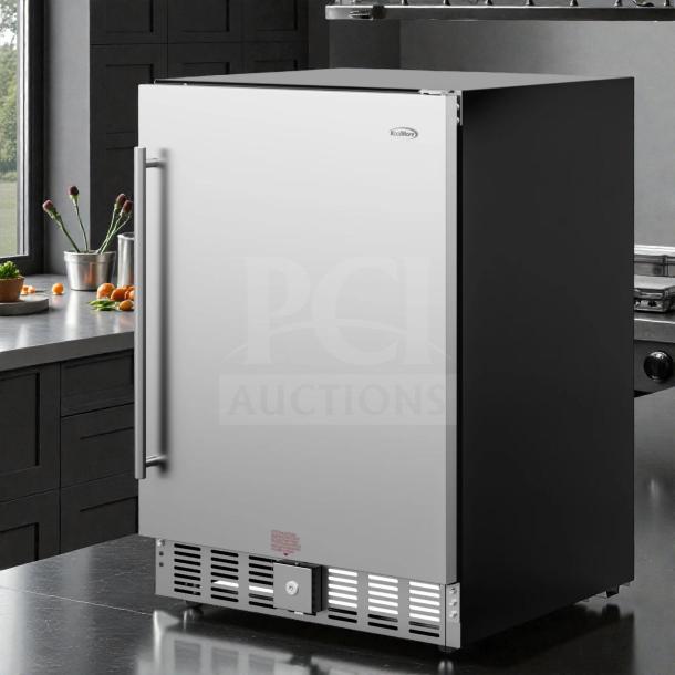 Brand new KoolMore KM-BIR5C-SS built-in refrigerator, 23.4 in, stainless steel, 5 cu. ft., premium condition.