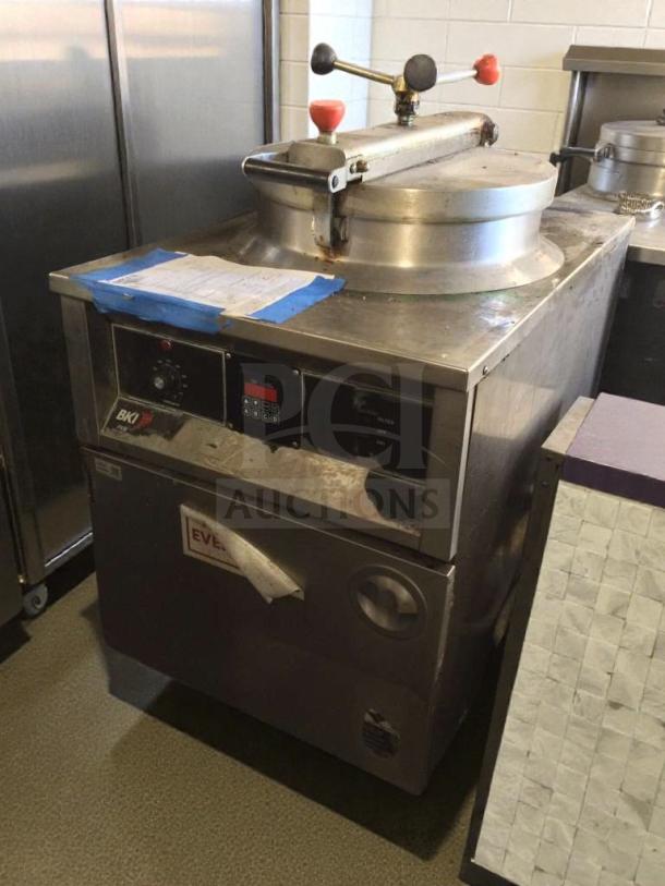 BKI Commercial Pressure Fryer, floor model, premium condition, stainless steel, tested and working, model BKI-L-PFR-0278.
