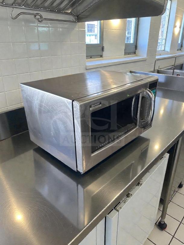 Sharp R-21LV commercial microwave oven, 1000W, stainless steel, premium condition, fully tested, model SHA-M-MIC-0342.