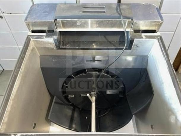 Lancer 8-valve Coca-Cola soda fountain dispenser, stainless steel, UL listed, fully operational, excellent condition.