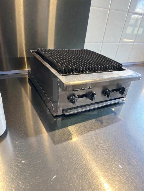 Commercial 4-Burner Gas Charbroiler in outstanding condition, stainless steel, fully operational, model CHAR-M-GAS-0543.