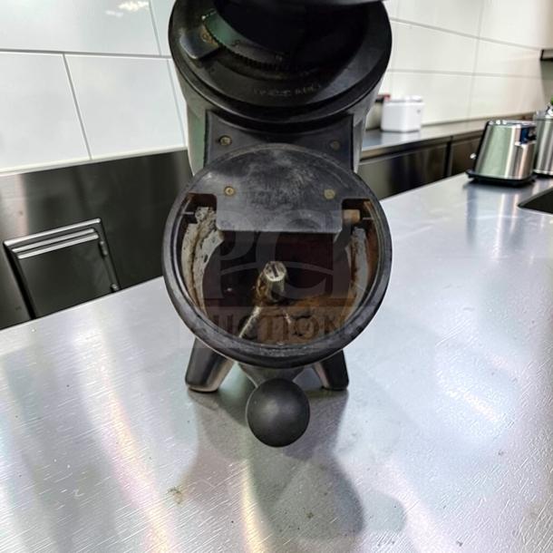 OBEL Mito ATR M64 coffee grinder in exceptional condition, Italian-made, commercial, 120V, tested and operational.